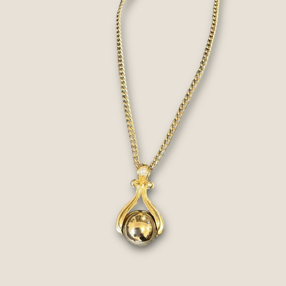 Vintage Gold Tone Pendant Necklace With Chain Elegant Sphere Design Jewelry